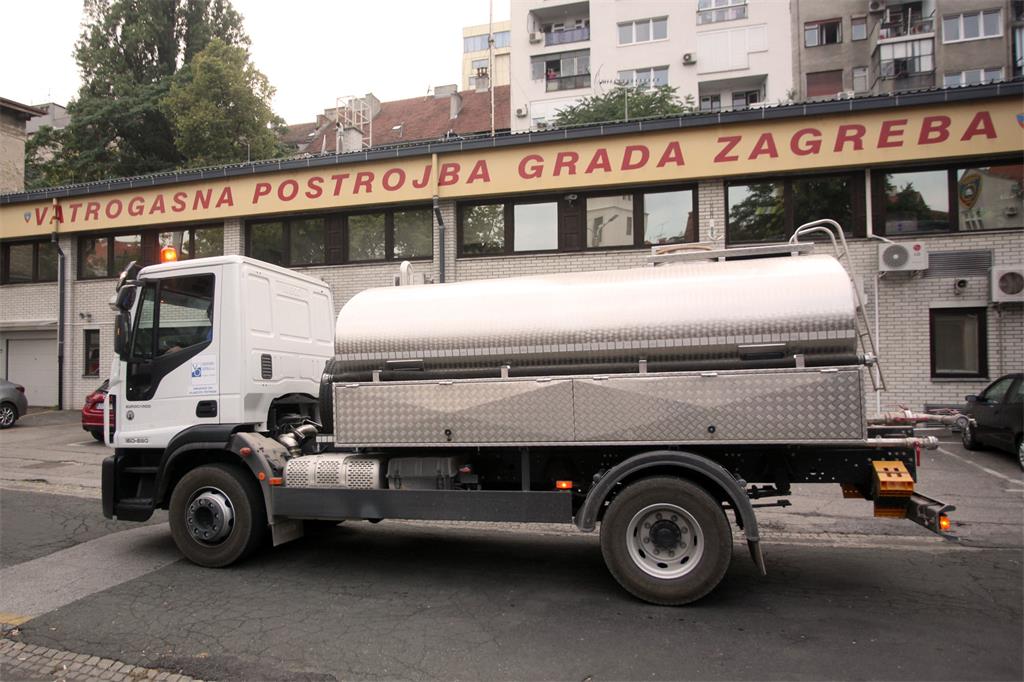 Djelatnici Vodoopskrbe i odvodnje sudjelovali u pružanju pomoći na ugroženom splitskom području 